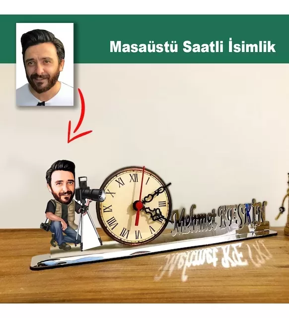 Karikatür Erkek Fotoğrafçı, Kameraman Model Masaüstü Saatli İsimlik Msi63