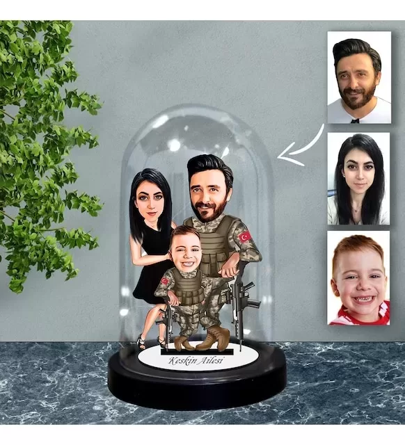 Kişiye Özel Asker Aile Tasarımlı Işıklı Karikatür Fanus Biblo Fn72