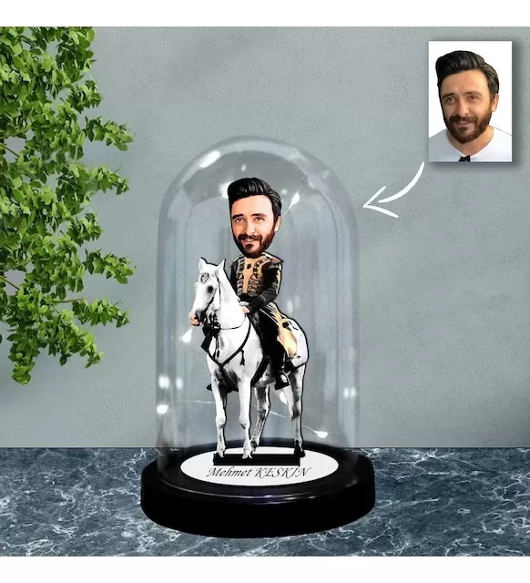 Kişiye Özel At binen Alp Tasarımlı Işıklı Karikatür Fanus Biblo Fn87