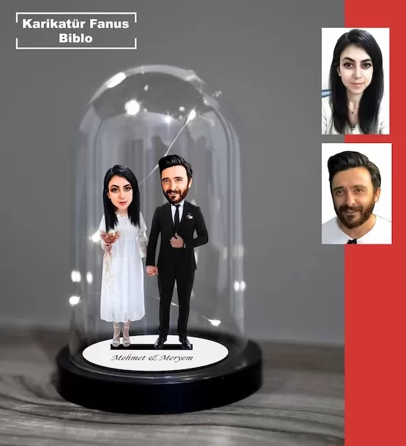 Kişiye Özel Evli, Sevgili, Çift , Gelin Damat Tasarımlı Işıklı Karikatür Fanus Biblo Fn37