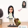 Kişiye Özel Karikatür Kadın Gezgin Biblo