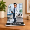 Kişiye Özel Doktor Karikatürlü 18 cm MDF Masaüstü Biblo – Hekim Hediyesi | Doktora Özel Hediye