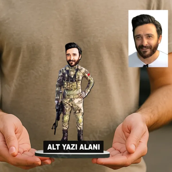 Dizlikli Komando Astsubay Asker Karikatürlü Biblo